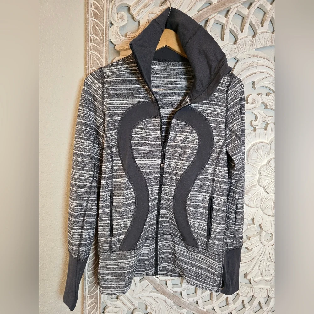 lululemon athletica Gray Striped full-zip jacket sweatshirt Size 6 Tennis